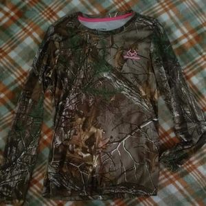 Realtree long sleeve (like under armour)